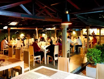 Cafe On The 5th